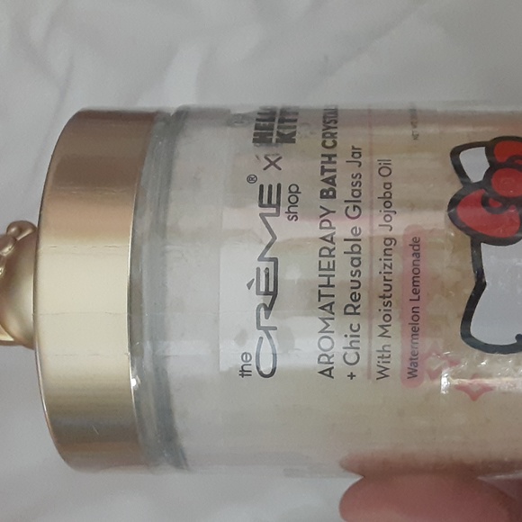 The Creme Shop X Hello Kitty Aromatherapy Bath Crystals - Picture 2 of 2